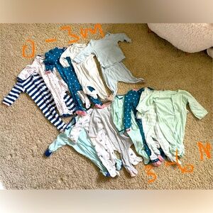 12 pieces onesies 0-6m UNISEX